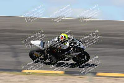 media/Apr-05-2024-Apex Assassins-CVMA Friday Practice (Fri) [[ee2ef04f2b]]/3-Racer 2/Session 3 (Bowl Speed Pans)/